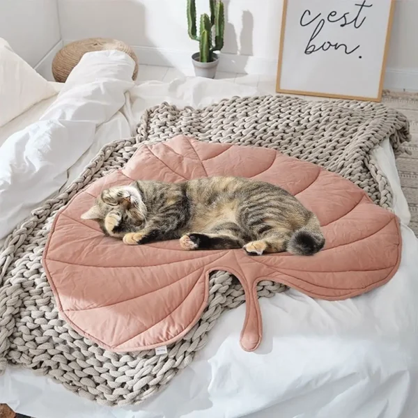 Dog Cooling Leaf Mat Summer Pad Mat For Dogs Cat Blanket Sofa Breathable Pet Dog Bed Washable For Small Medium Large Dogs Car - Image 4
