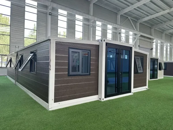 3 Bedrooms 1 Living Room 1 Bathroom Luxury Home Prefabricated 20/40ft  Container House - Image 3
